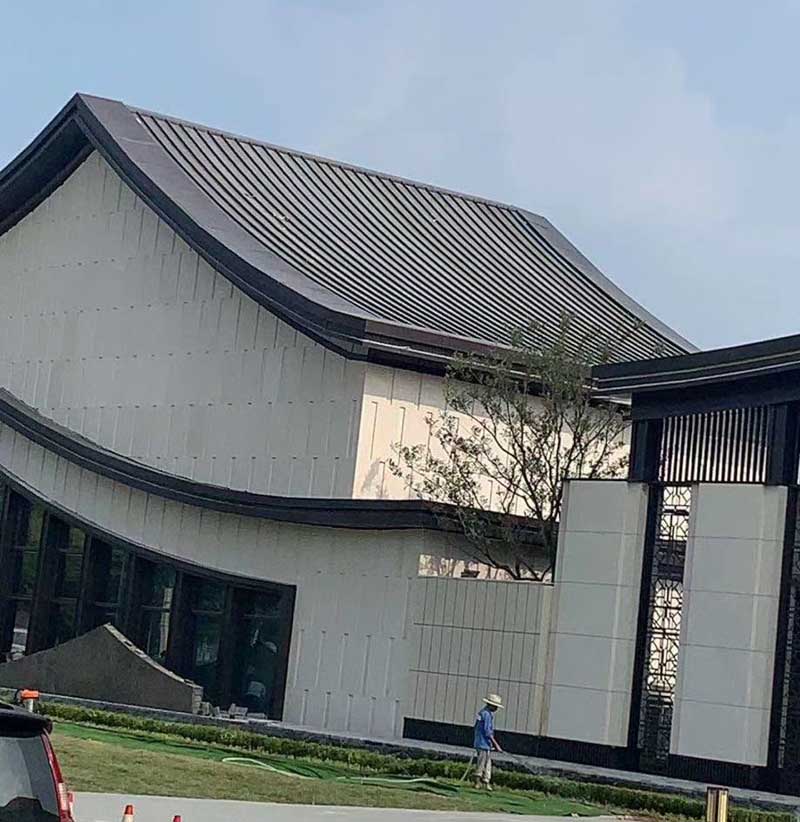 三明金属屋面板的常见类型有哪些？